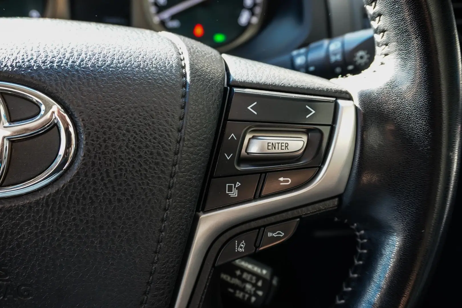 2021 Toyota Landcruiser Prado Gallery Image 22