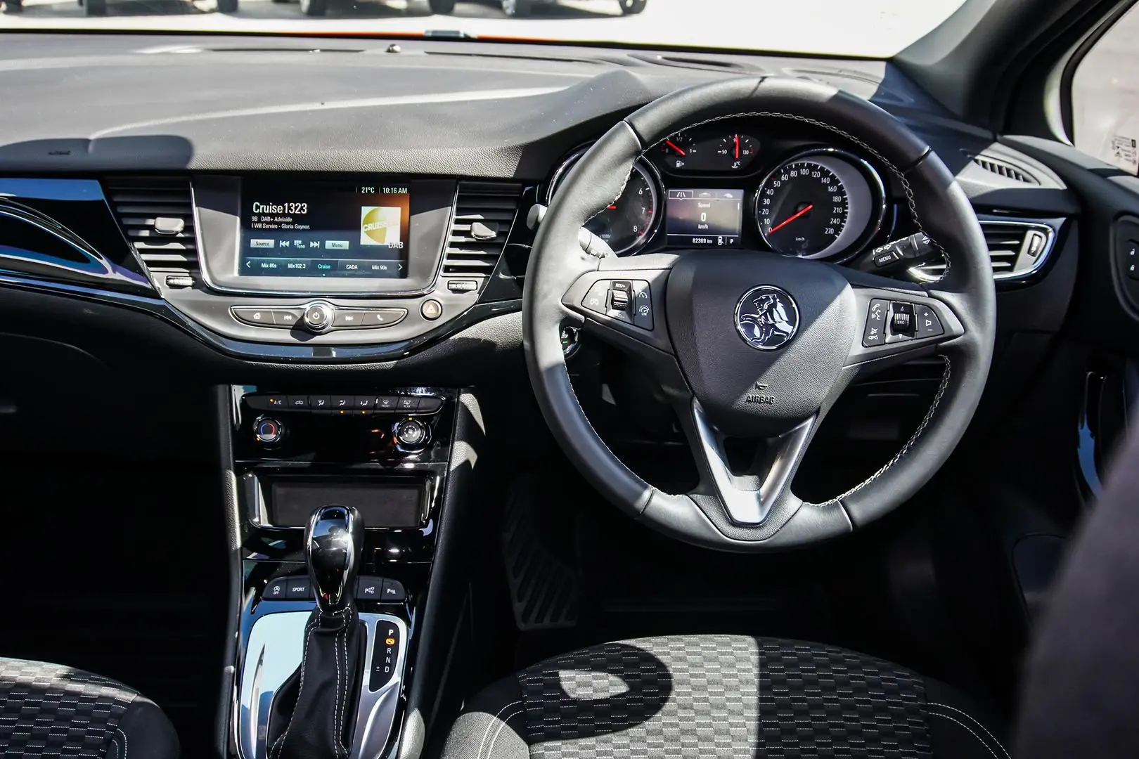 2019 Holden Astra Gallery Image 8