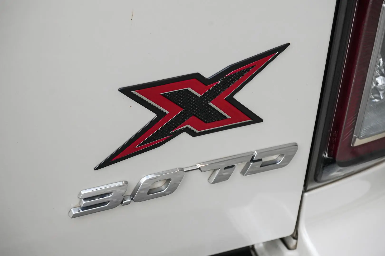 2020 Isuzu D-MAX Gallery Image 17