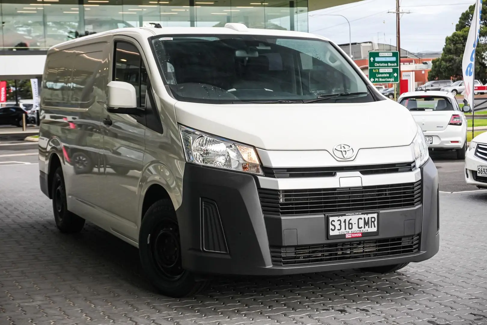 2021 Toyota Hiace Gallery Image 2