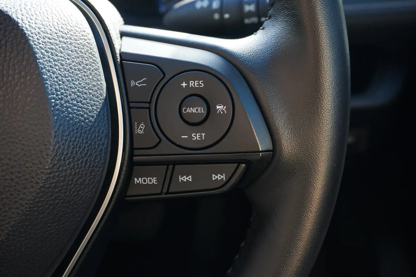 2025 Toyota RAV4 Gallery Image 20