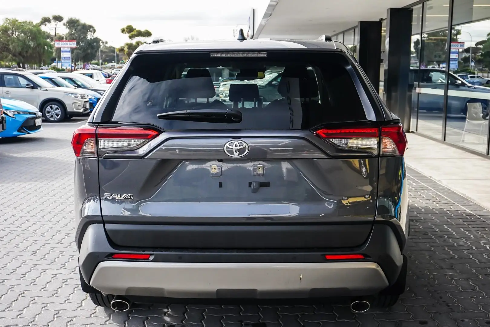 2024 Toyota RAV4 Gallery Image 5