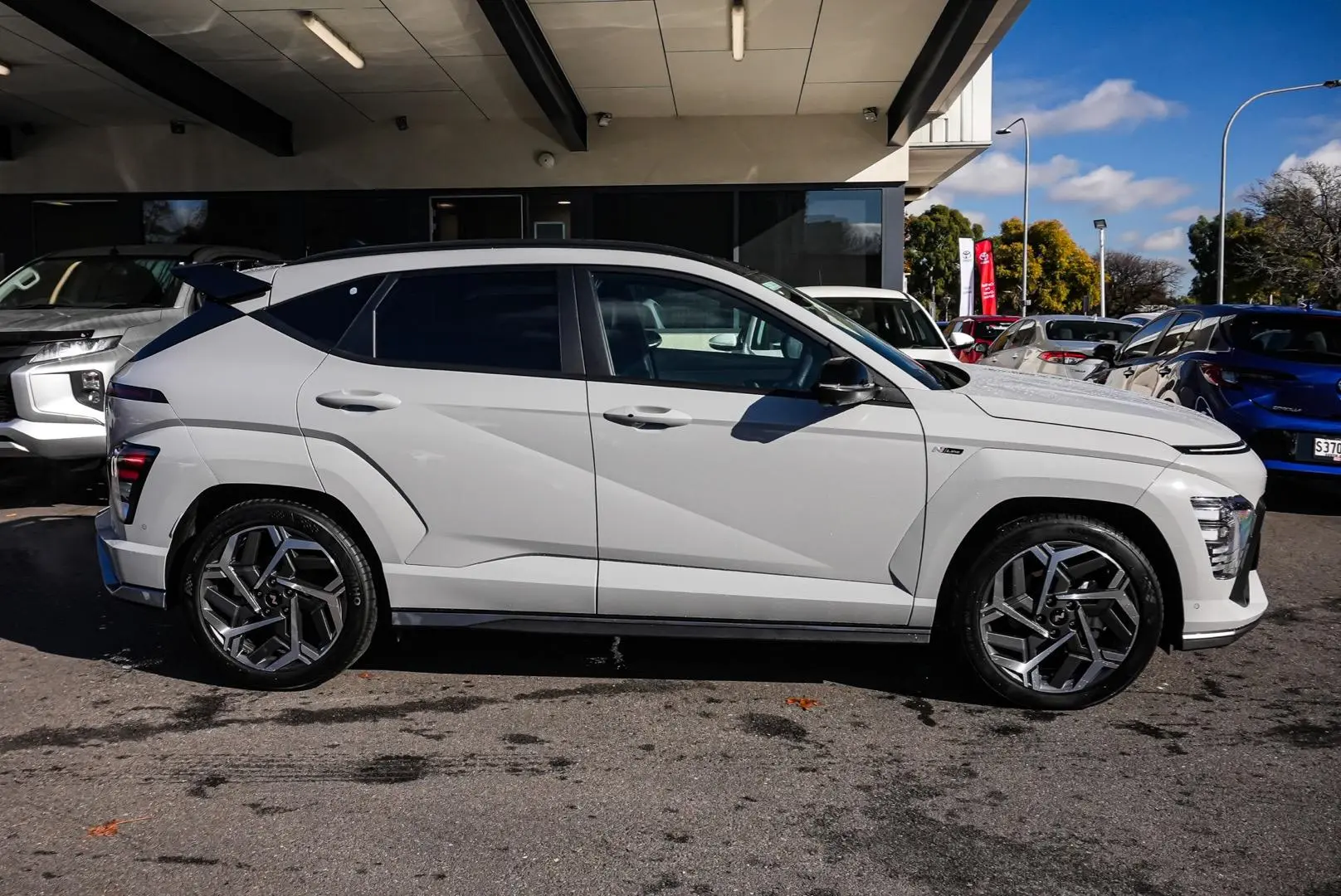 2023 Hyundai Kona Gallery Image 4