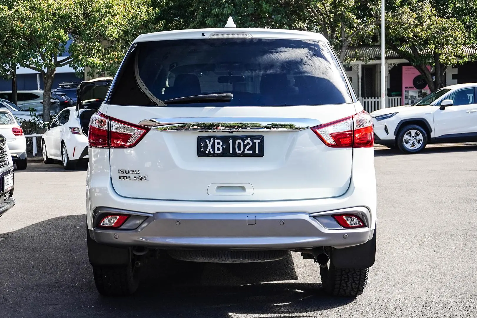 2020 Isuzu MU-X Gallery Image 5