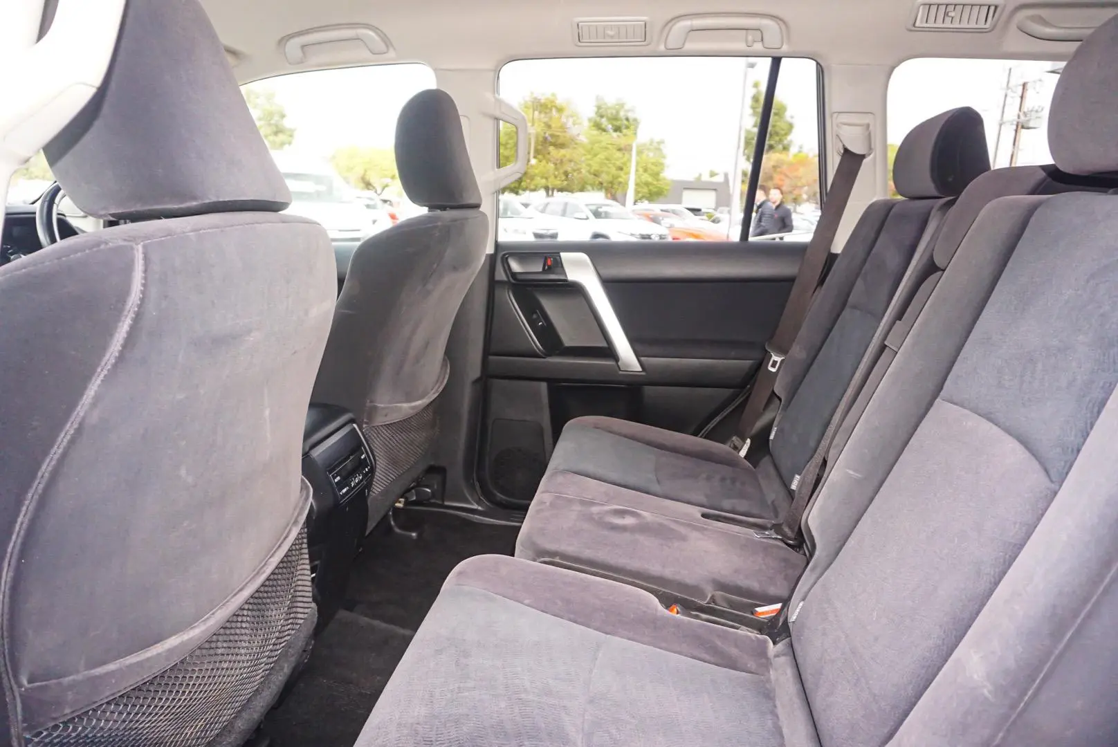 2018 Toyota Landcruiser Prado Gallery Image 7
