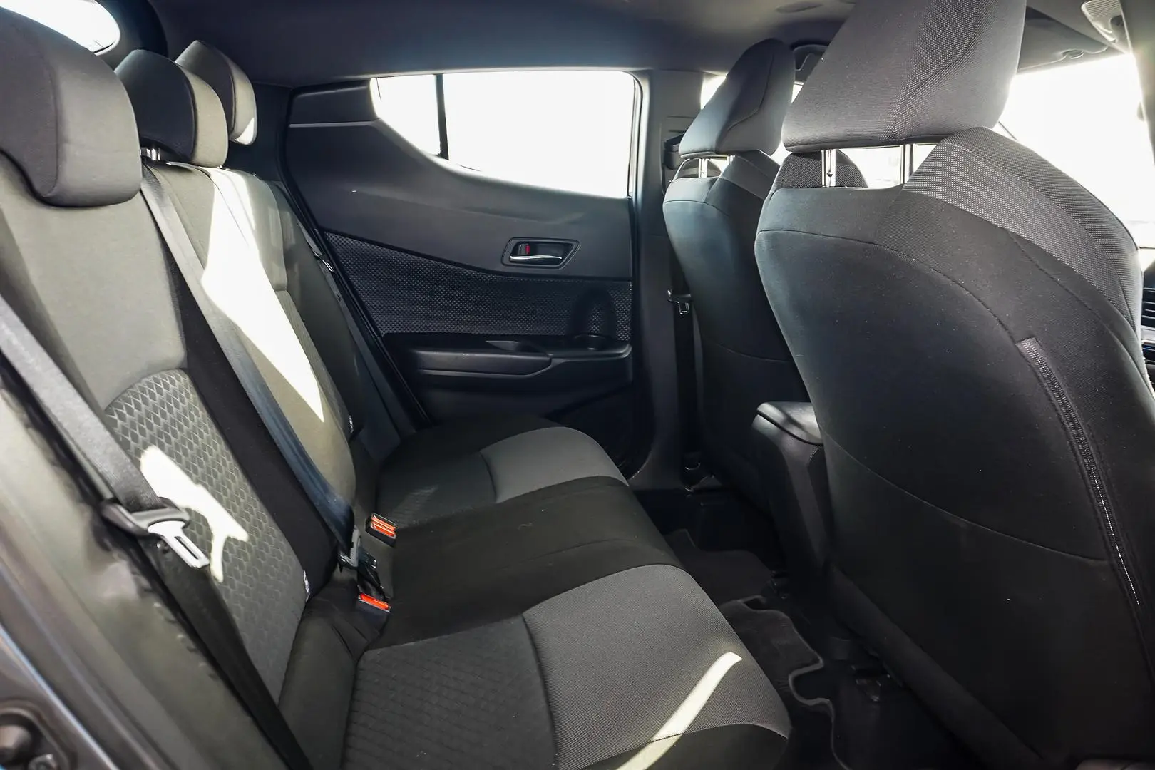 2023 Toyota C-HR Gallery Image 7