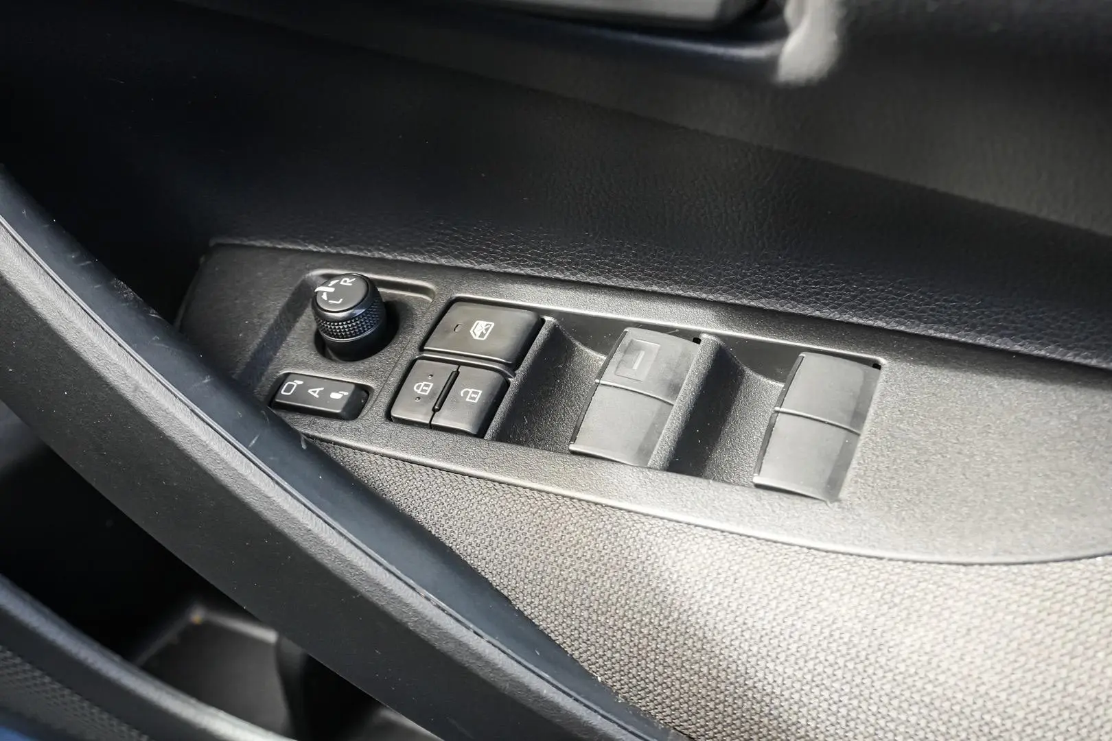 2023 Toyota Corolla Gallery Image 17