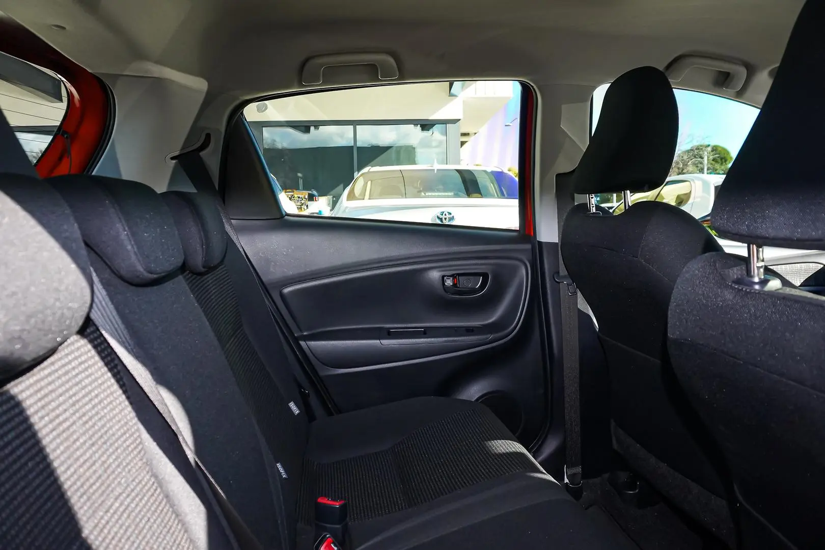 2018 Toyota Yaris Gallery Image 8