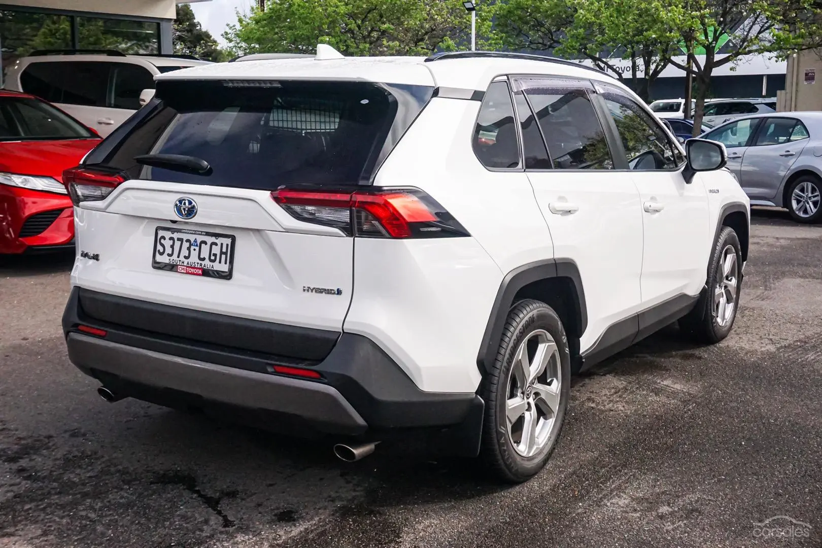 2020 Toyota RAV4 Image 2