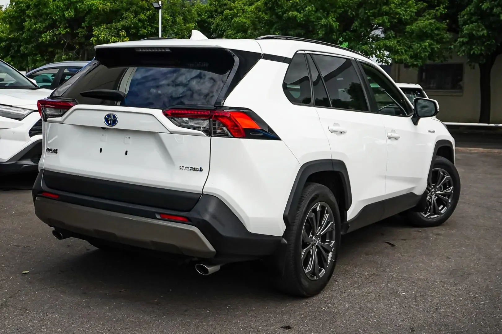 2022 Toyota RAV4 Gallery Image 3