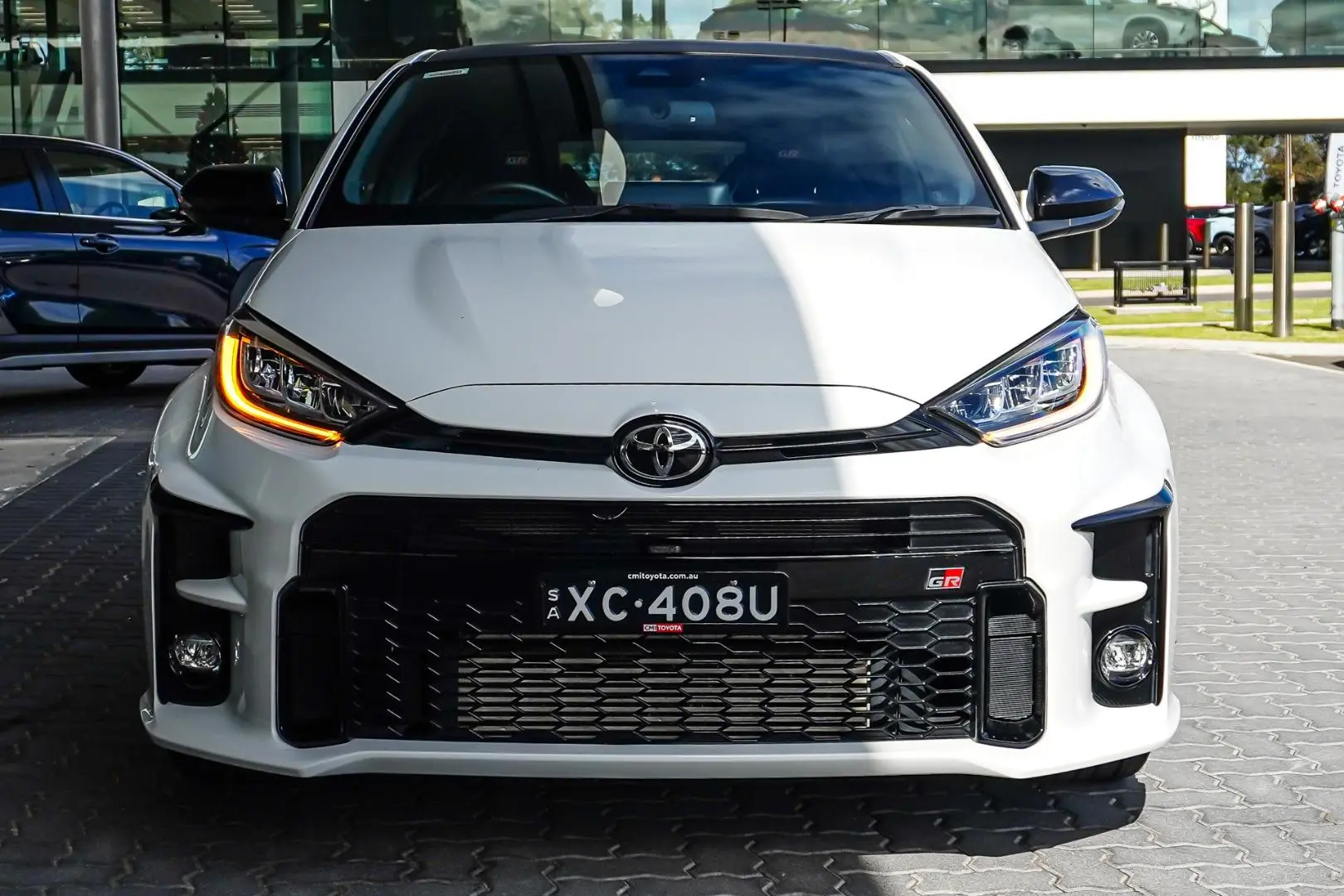 2020 Toyota Yaris Gallery Image 5