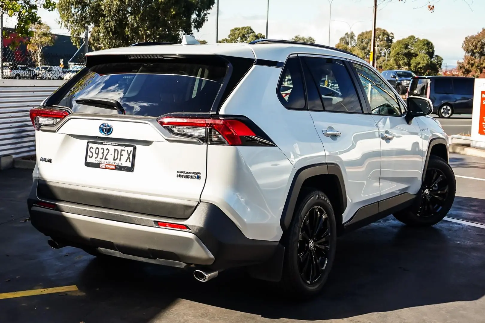 2023 Toyota RAV4 Gallery Image 2