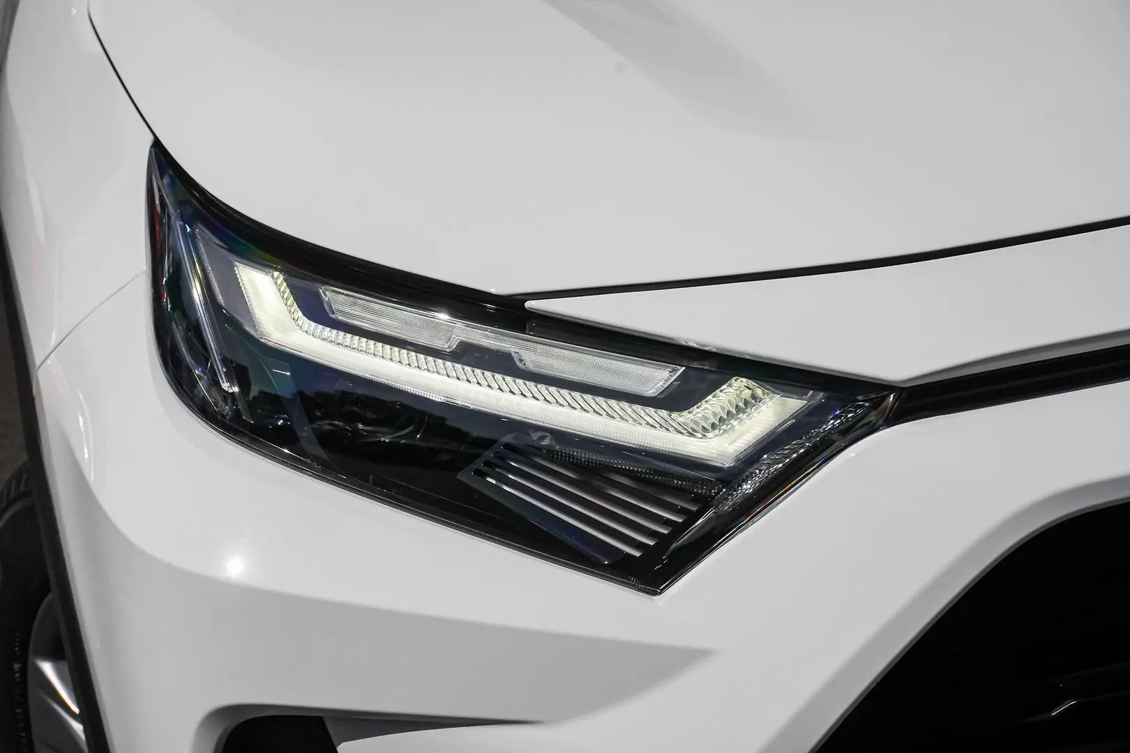 2022 Toyota RAV4 Gallery Image 7