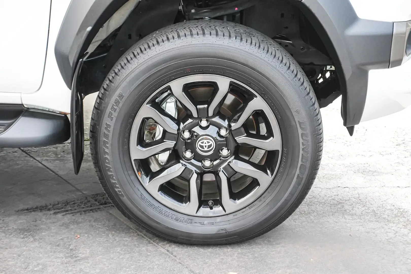 2024 Toyota Hilux Gallery Image 11