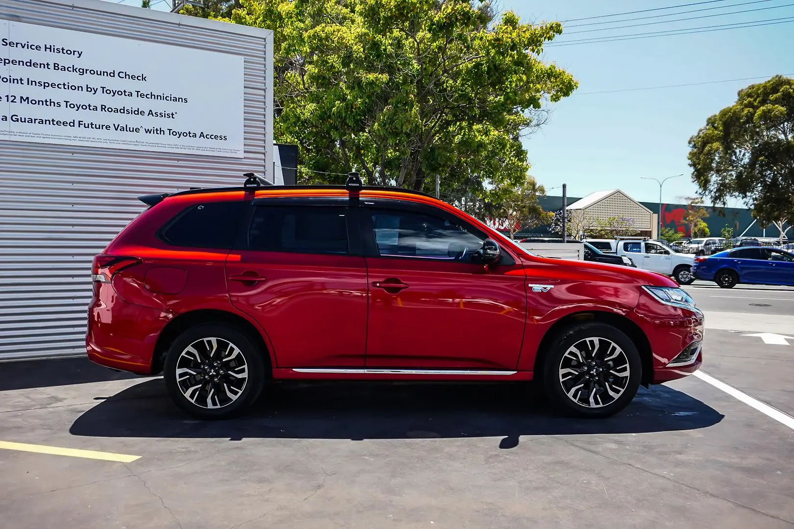 2021 Mitsubishi Outlander Gallery Image 4