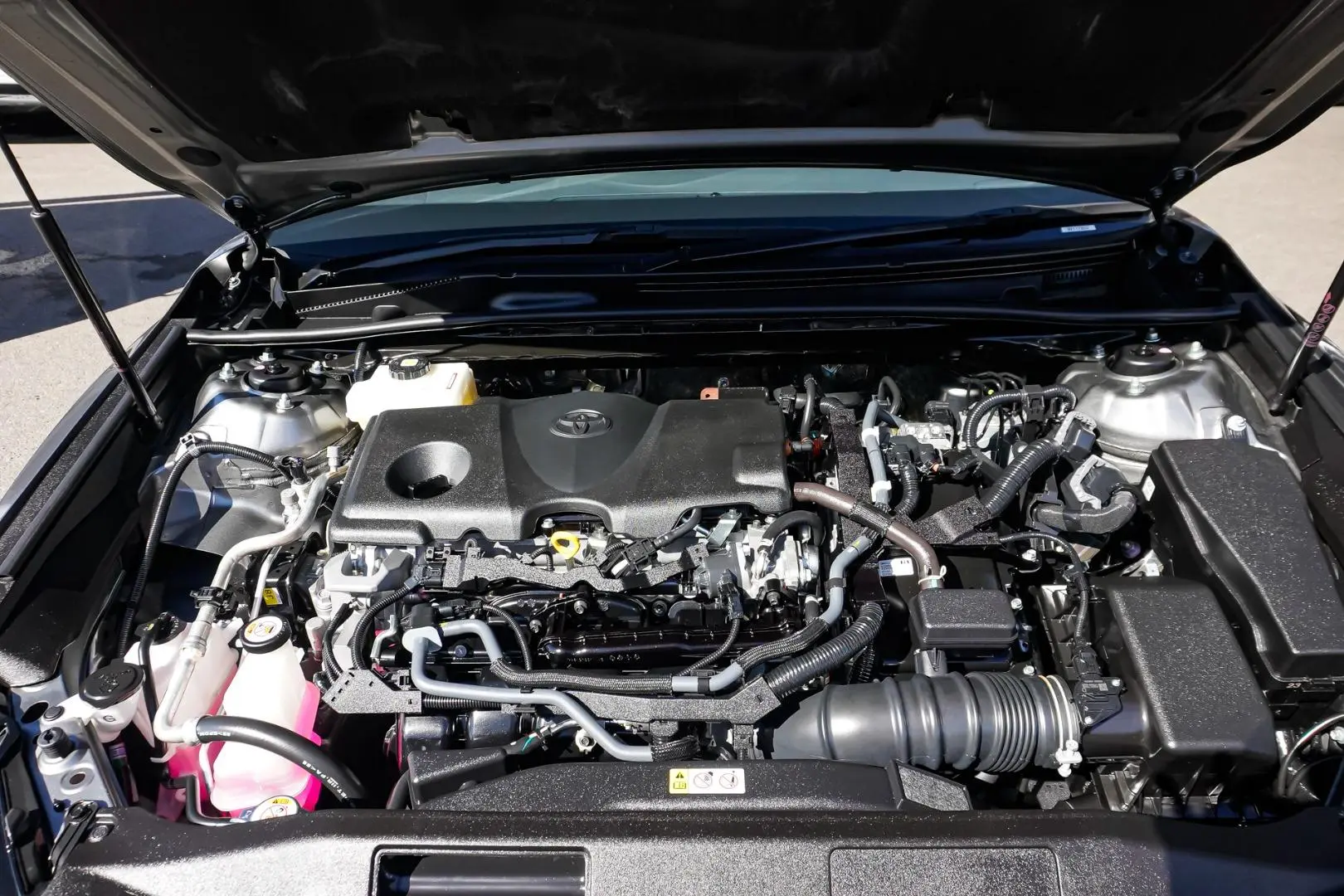 2022 Toyota Camry Gallery Image 21