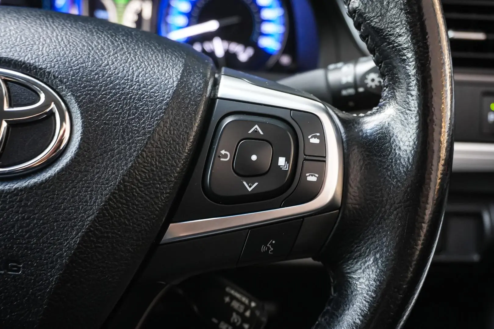 2017 Toyota Camry Gallery Image 21