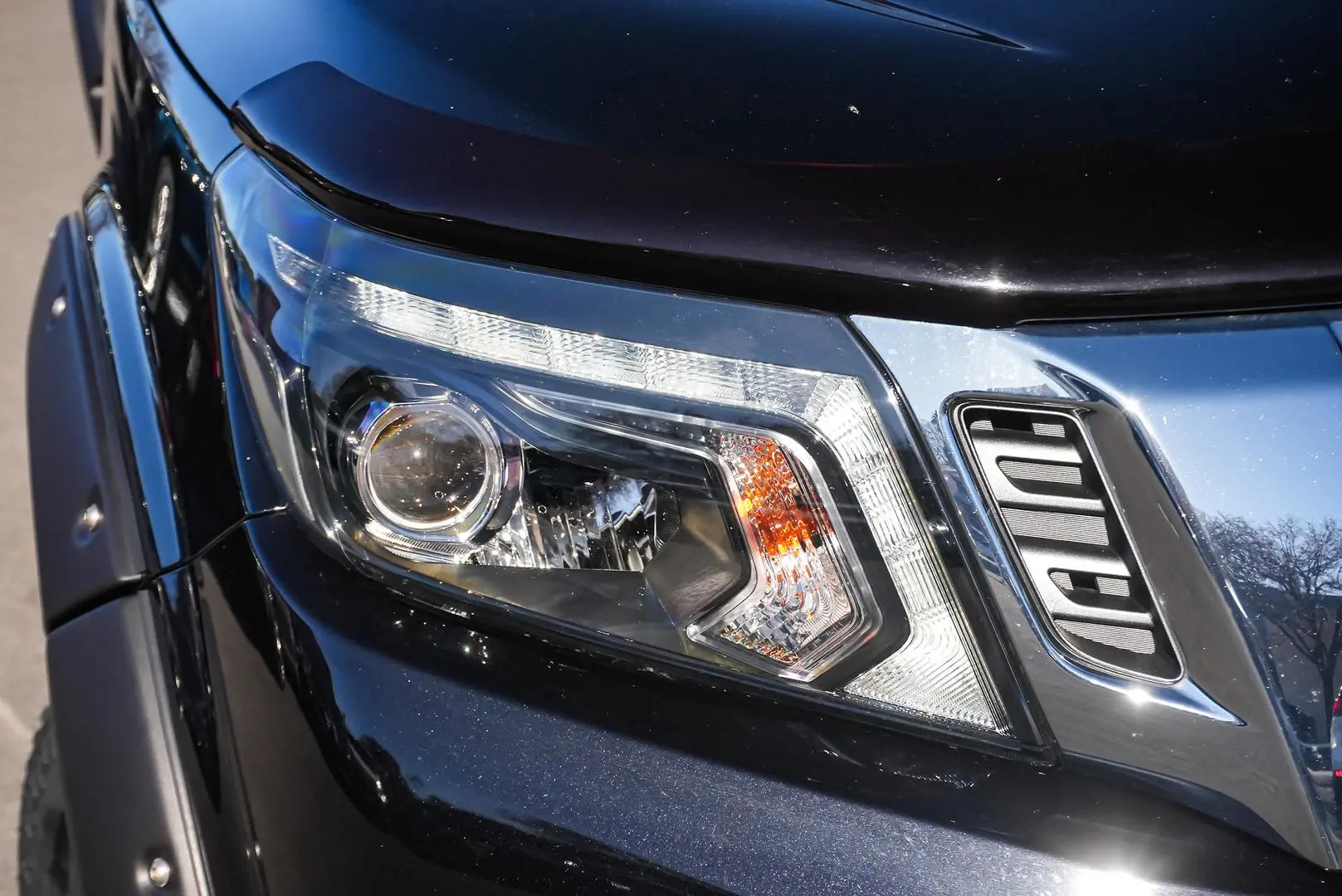 2019 Nissan Navara Gallery Image 11