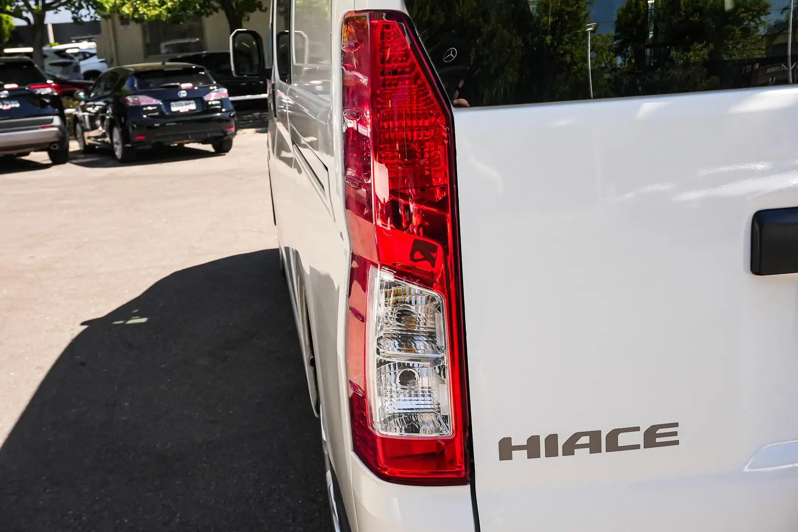 2020 Toyota Hiace Gallery Image 8