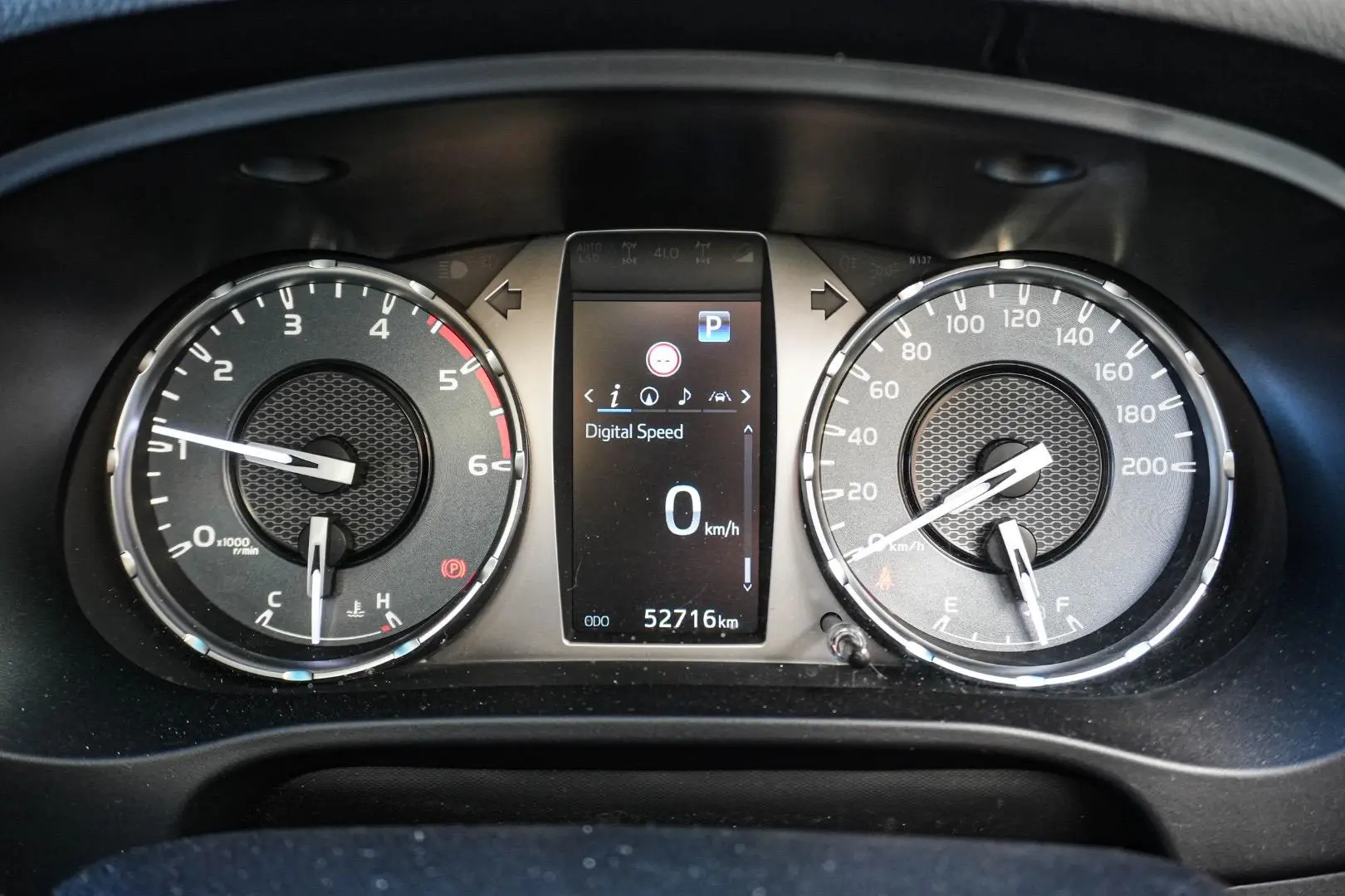 2022 Toyota Hilux Gallery Image 18