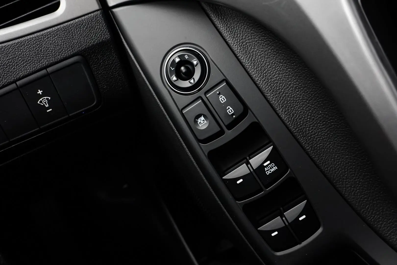 2014 Hyundai Elantra Gallery Image 22