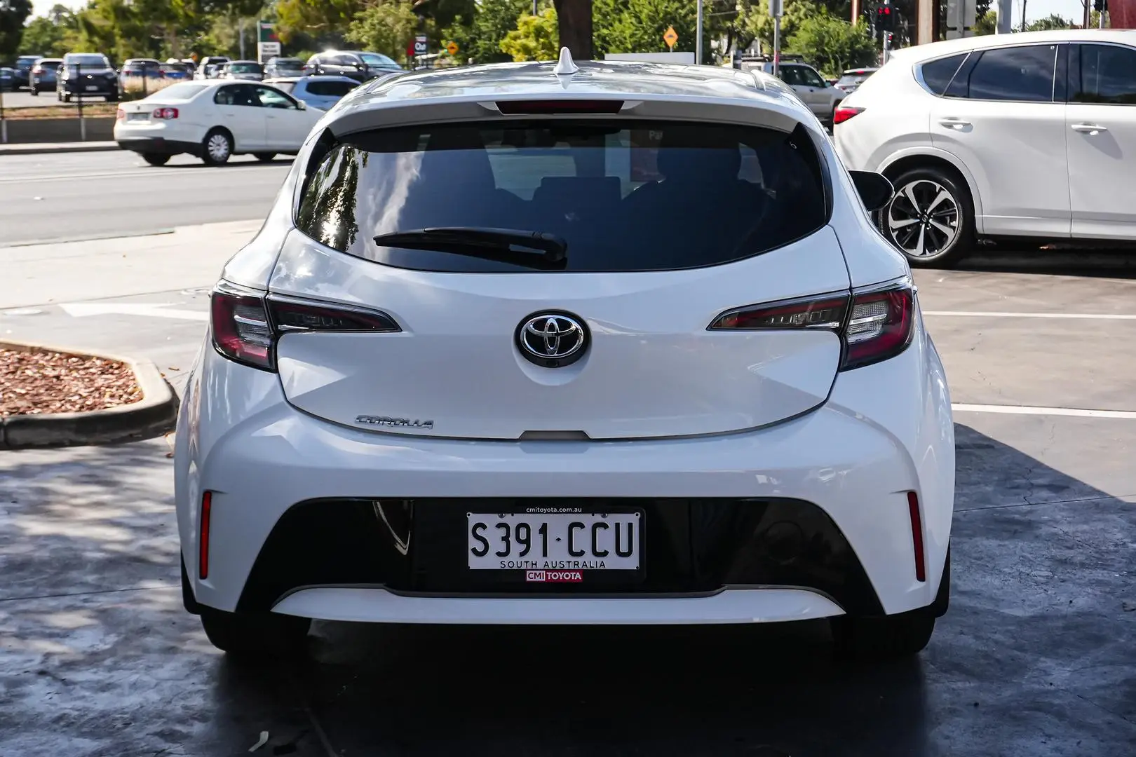 2019 Toyota Corolla Gallery Image 6