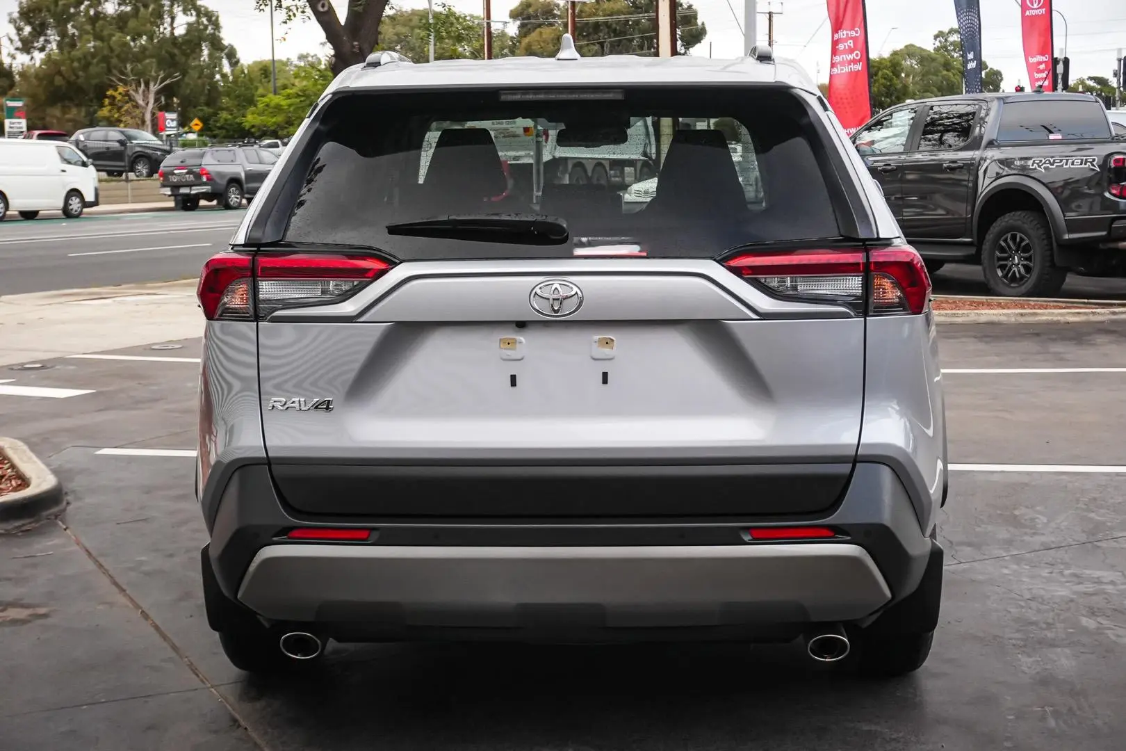 2024 Toyota RAV4 Gallery Image 6