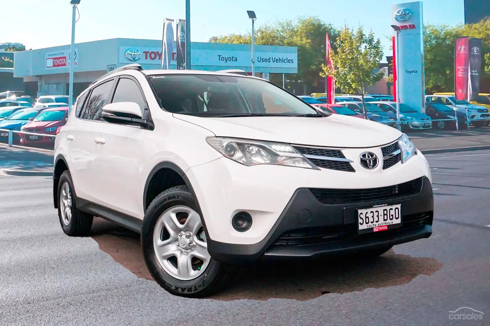 2014 Toyota RAV4 Image 1