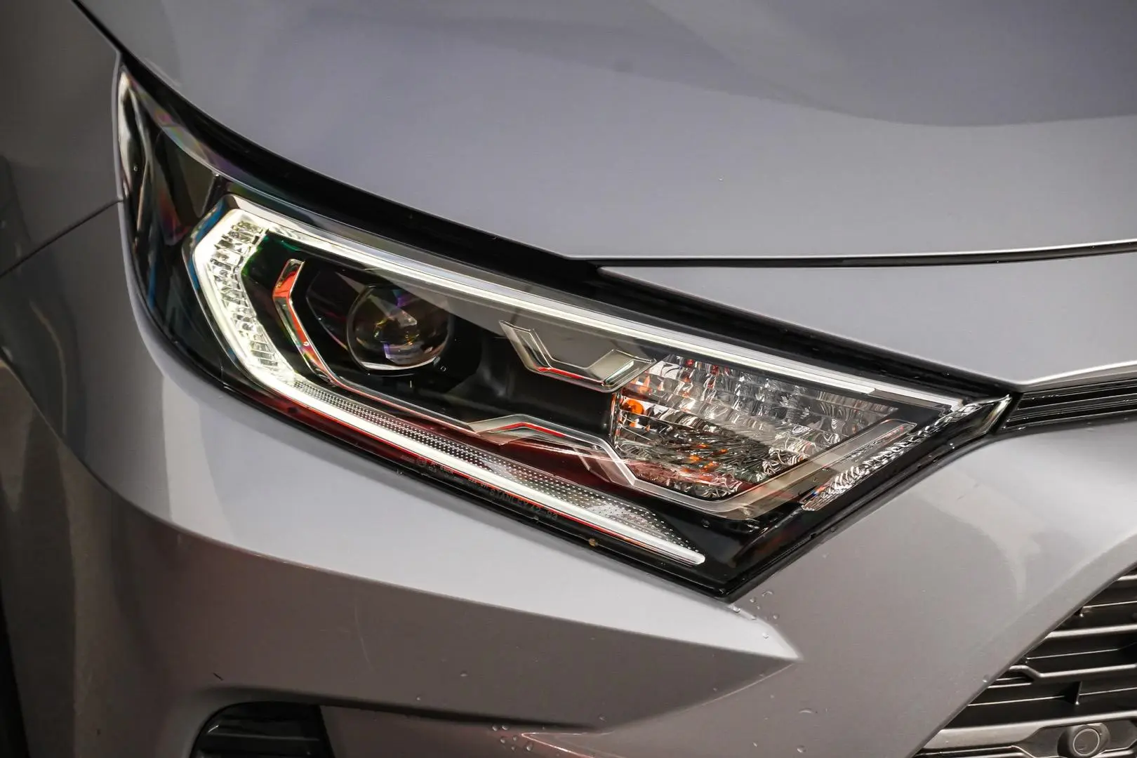 2021 Toyota RAV4 Gallery Image 12