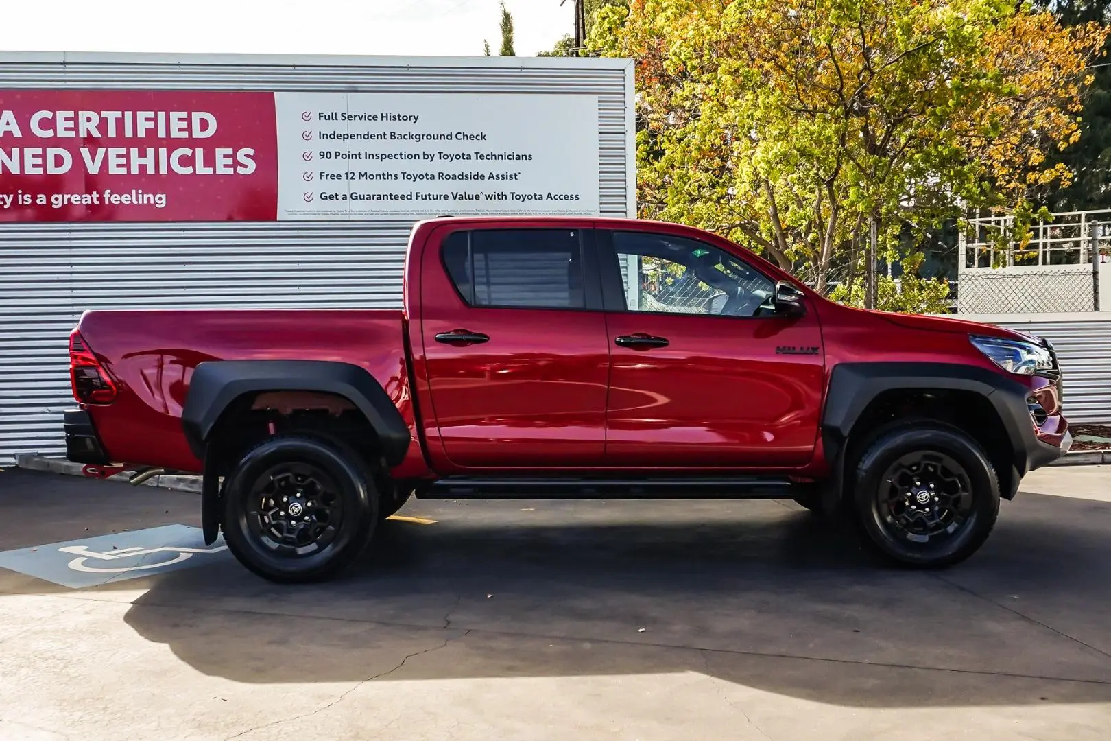 2024 Toyota Hilux Gallery Image 3