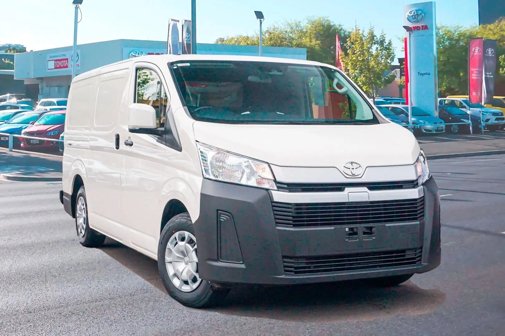 2020 Toyota Hiace Image 1