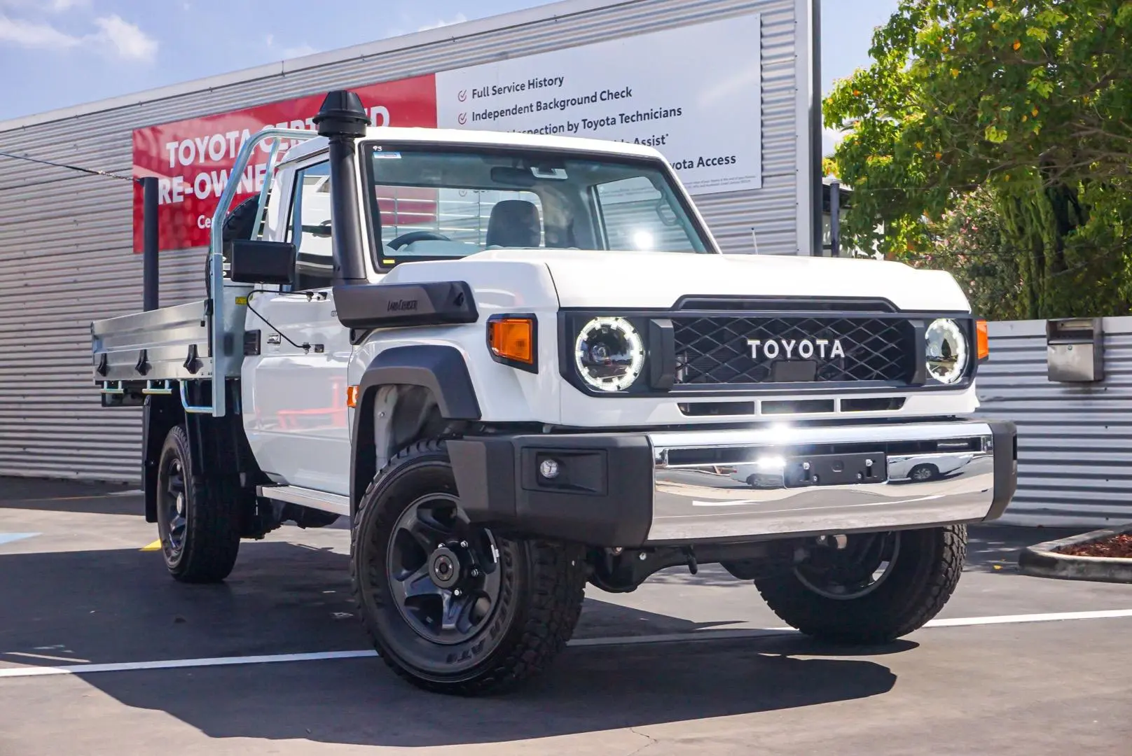 2024 Toyota Landcruiser Gallery Image 1