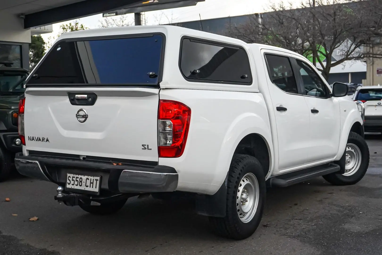 2020 Nissan Navara Gallery Image 3