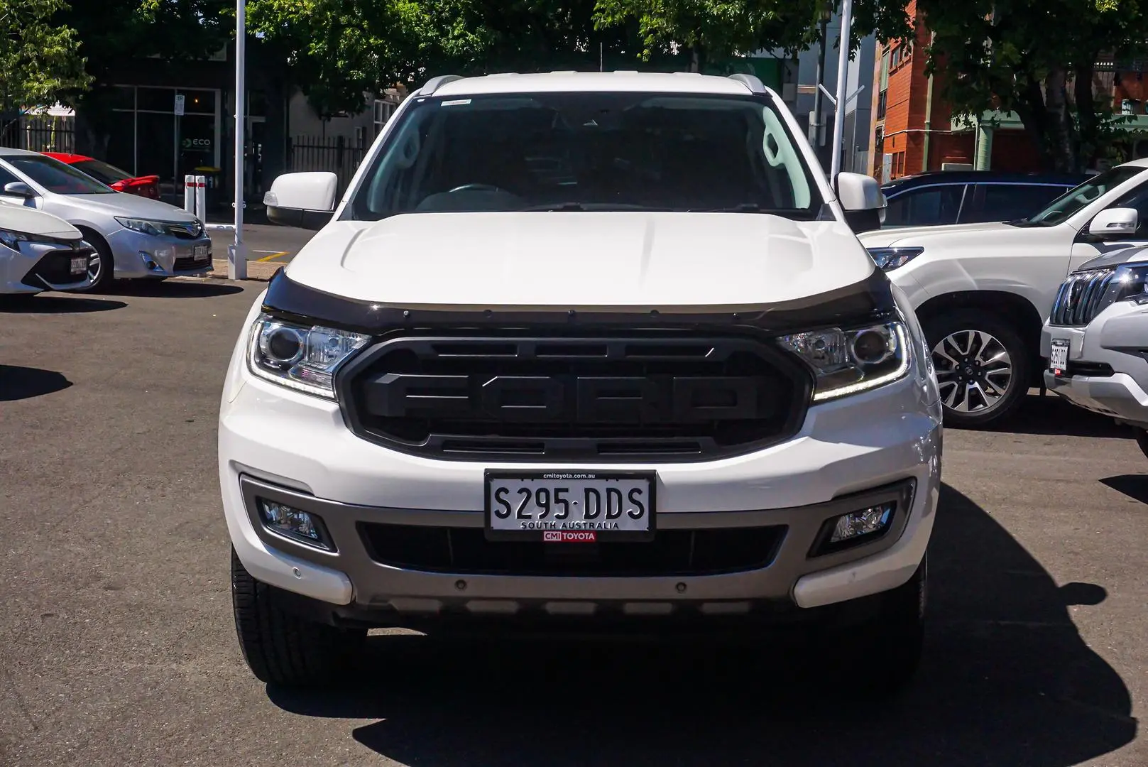 2018 Ford Everest Gallery Image 4