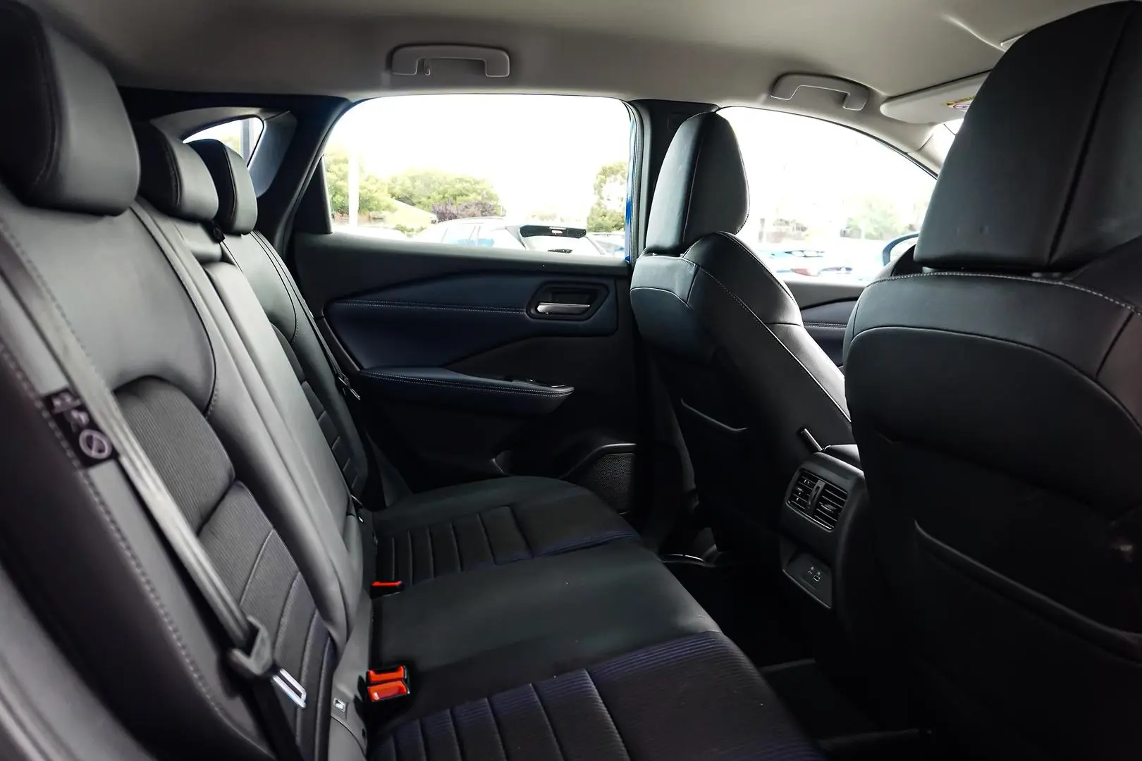 2023 Nissan QASHQAI Gallery Image 8