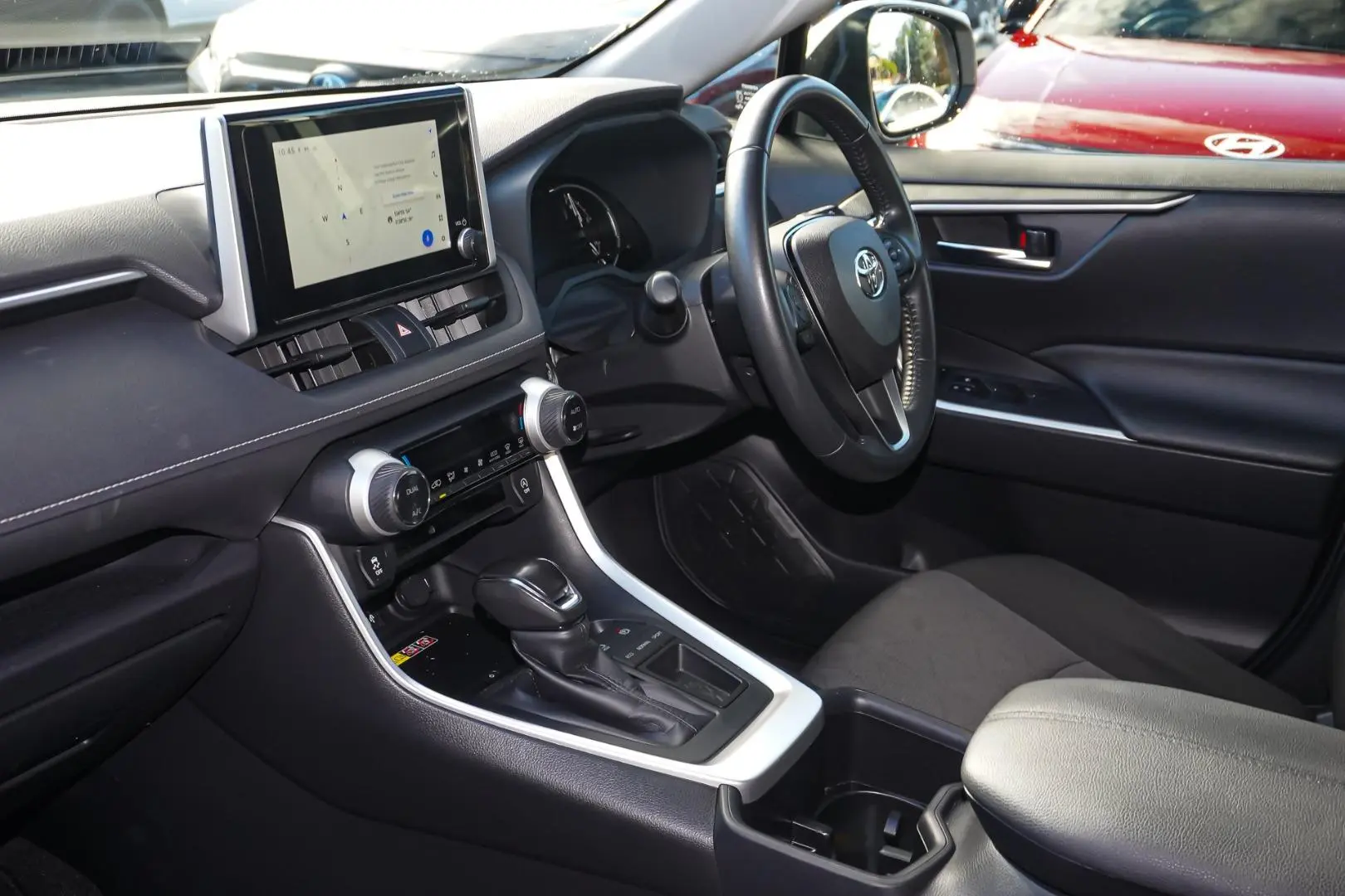 2024 Toyota RAV4 Gallery Image 10