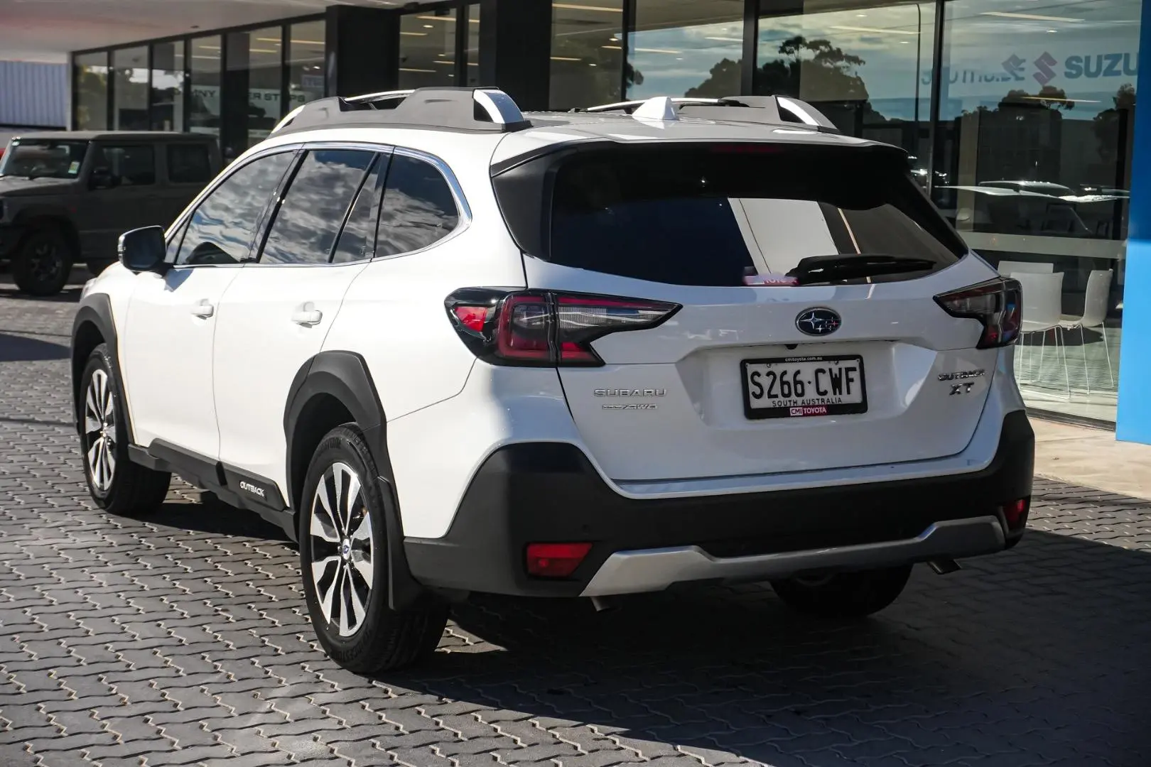 2023 Subaru Outback Gallery Image 3