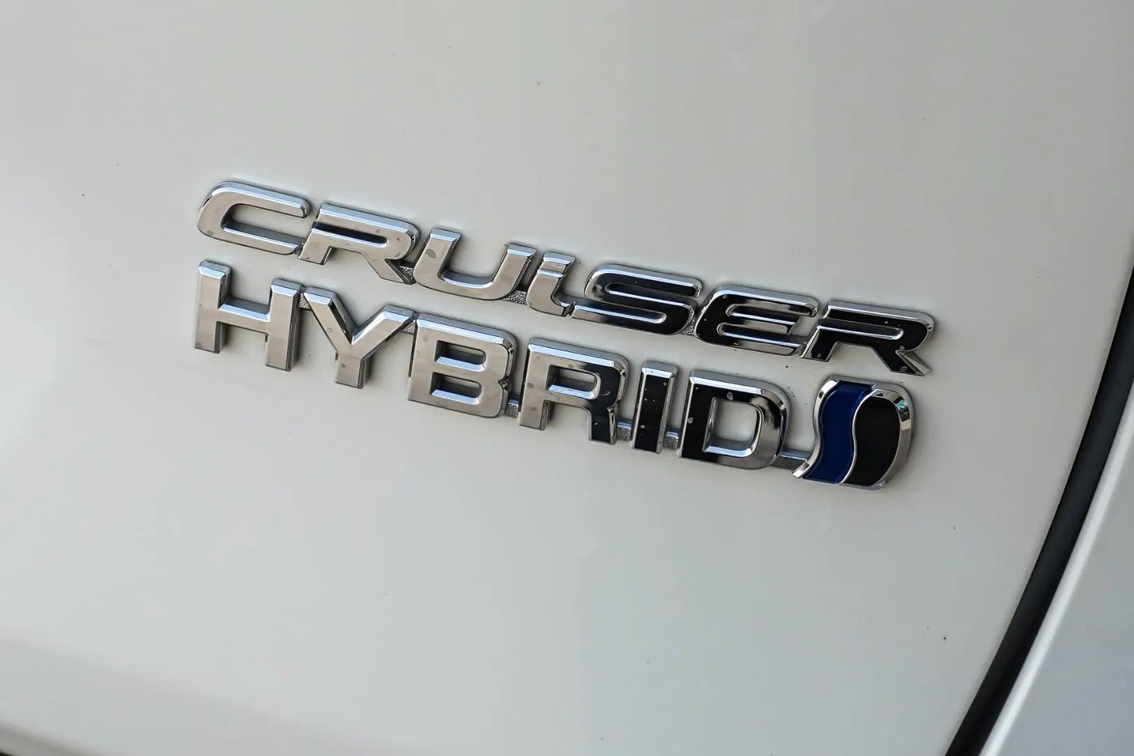 2019 Toyota RAV4 Gallery Image 13