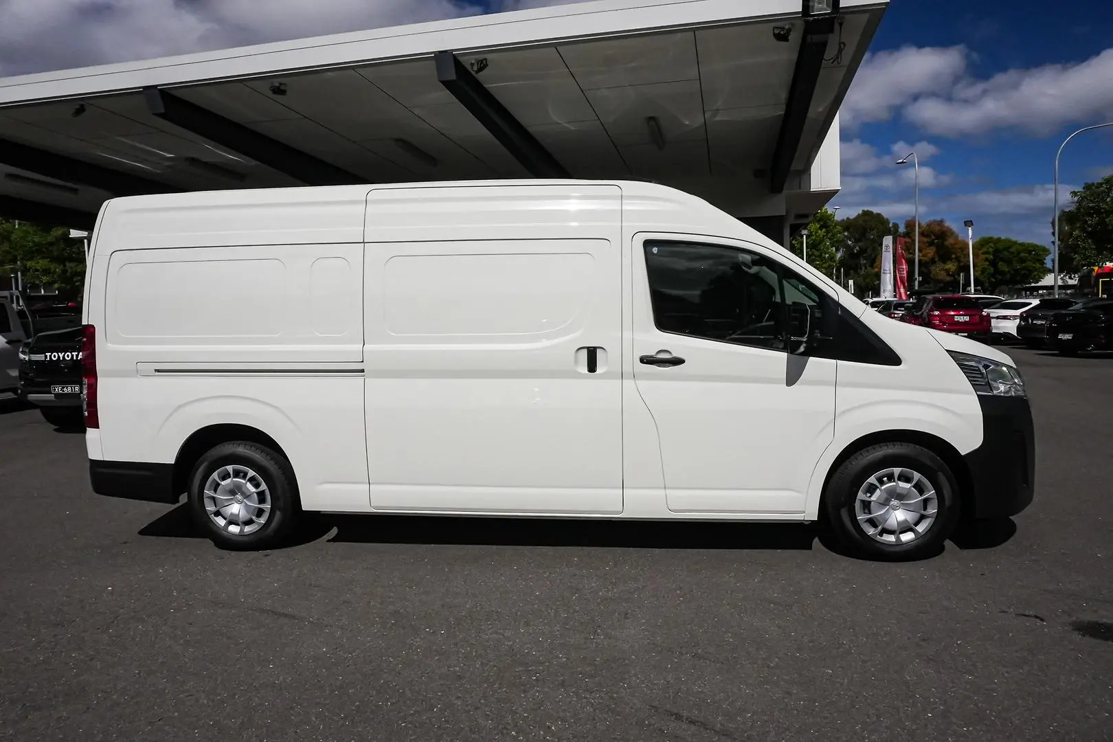 2025 Toyota Hiace Gallery Image 4