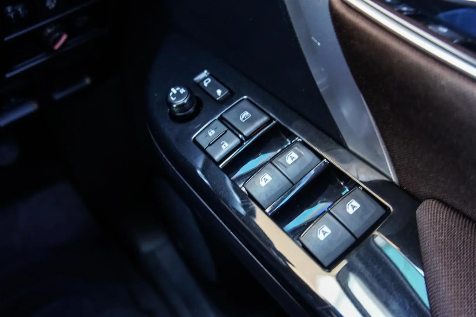 2018 Toyota Fortuner Gallery Image 21
