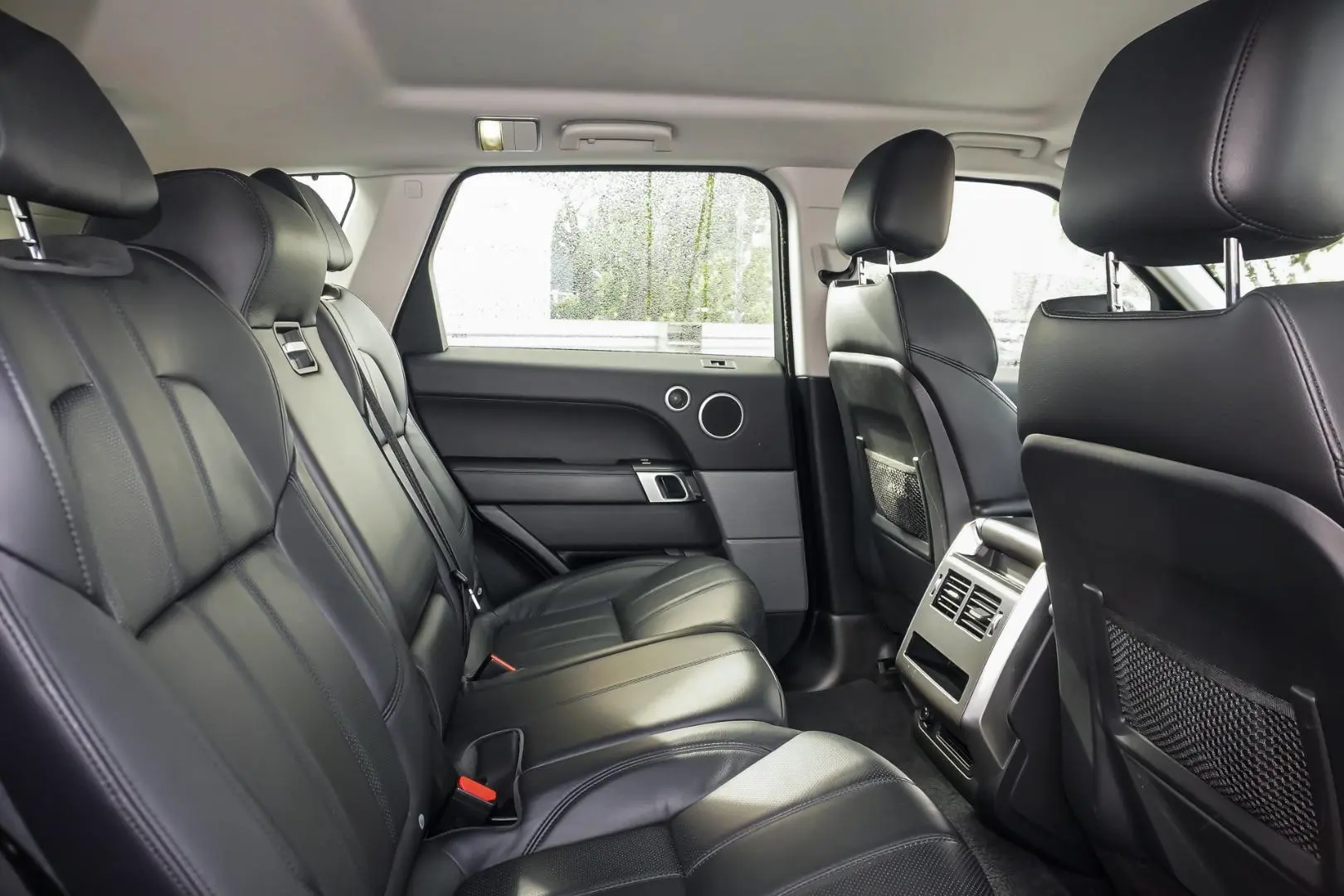 2017 Land Rover Range Rover Sport Gallery Image 8