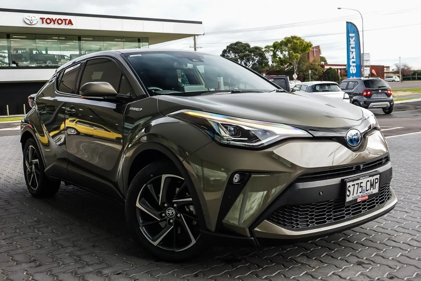 2021 Toyota C-HR Gallery Image 1