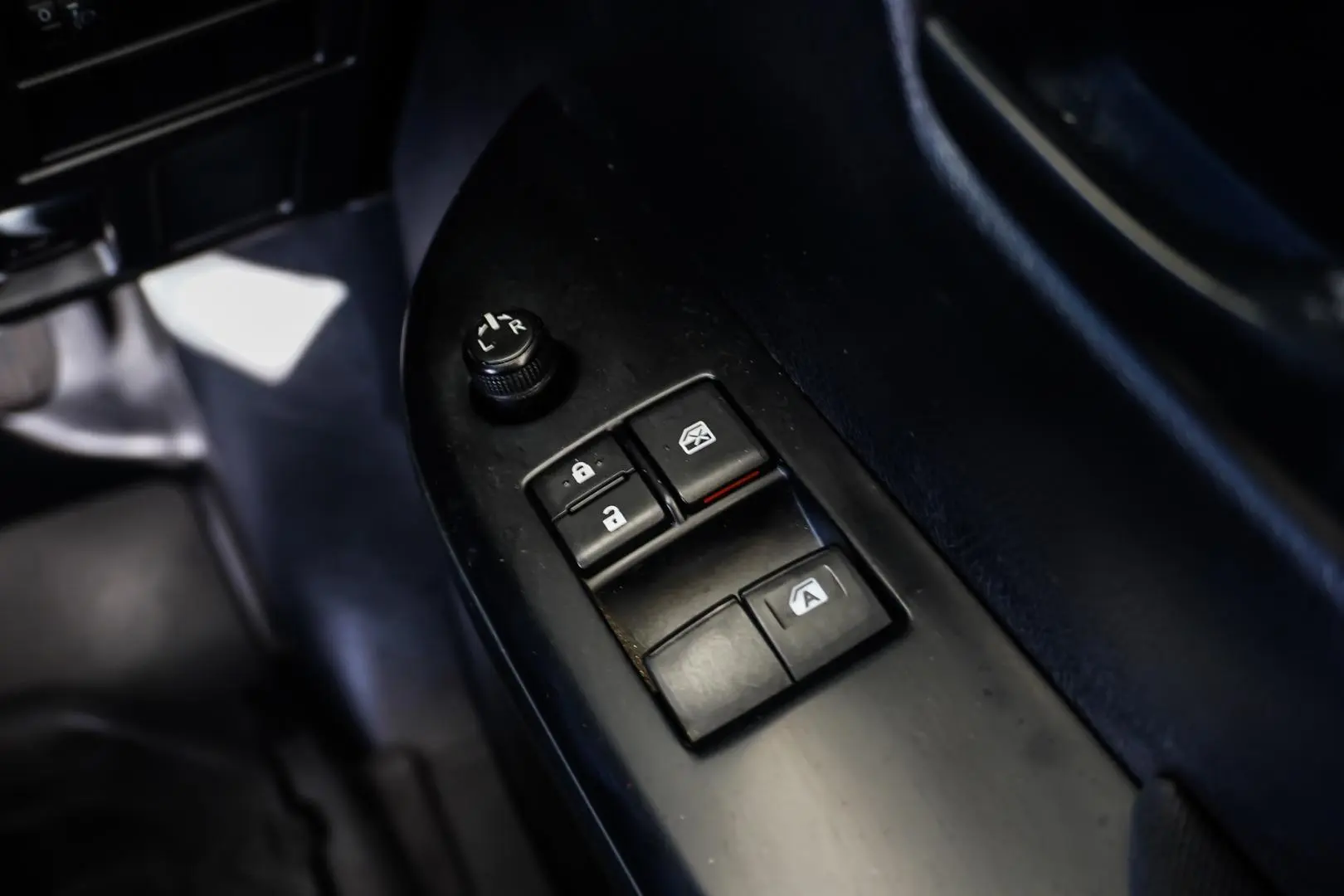 2021 Toyota Hilux Gallery Image 17