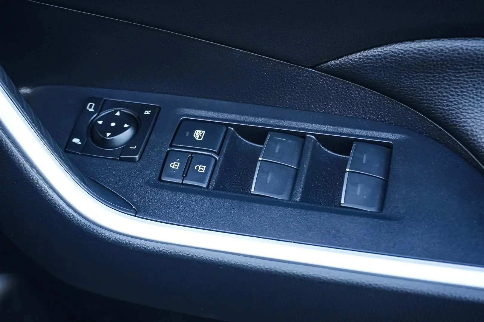 2022 Toyota RAV4 Gallery Image 19