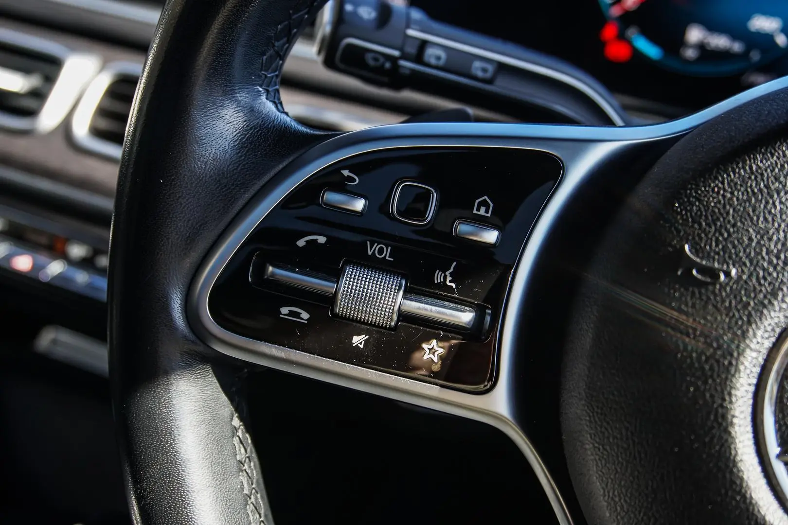 2019 Mercedes-Benz GLE-Class Gallery Image 25