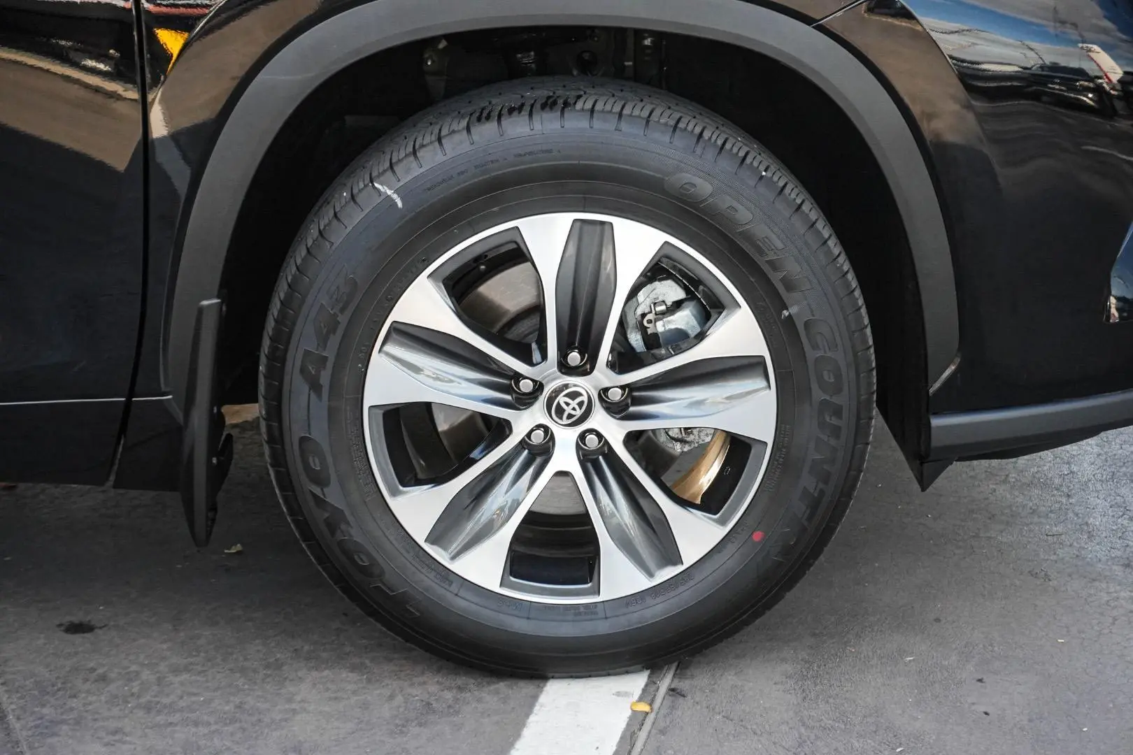 2022 Toyota Kluger Gallery Image 13