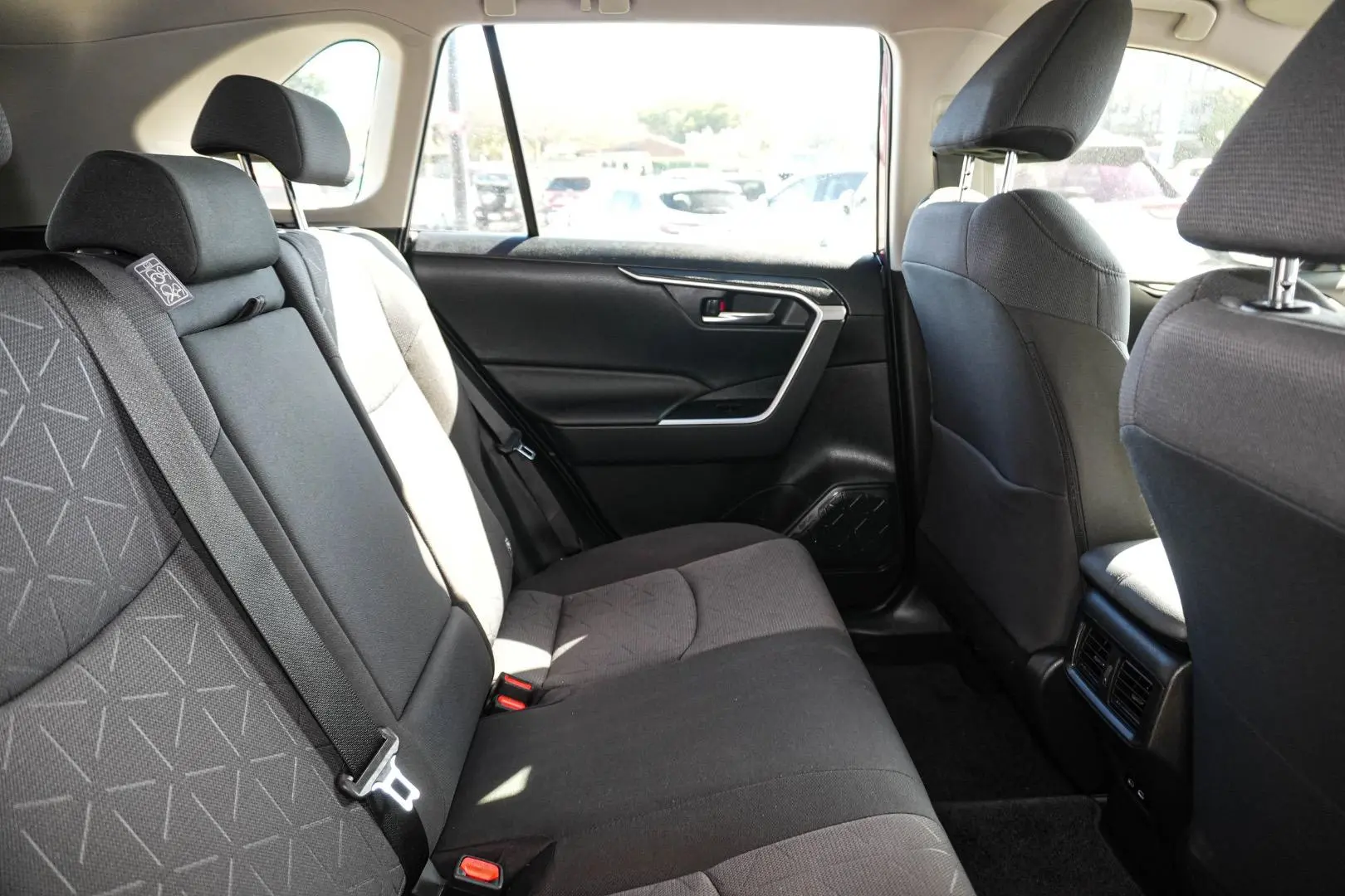 2023 Toyota RAV4 Gallery Image 9