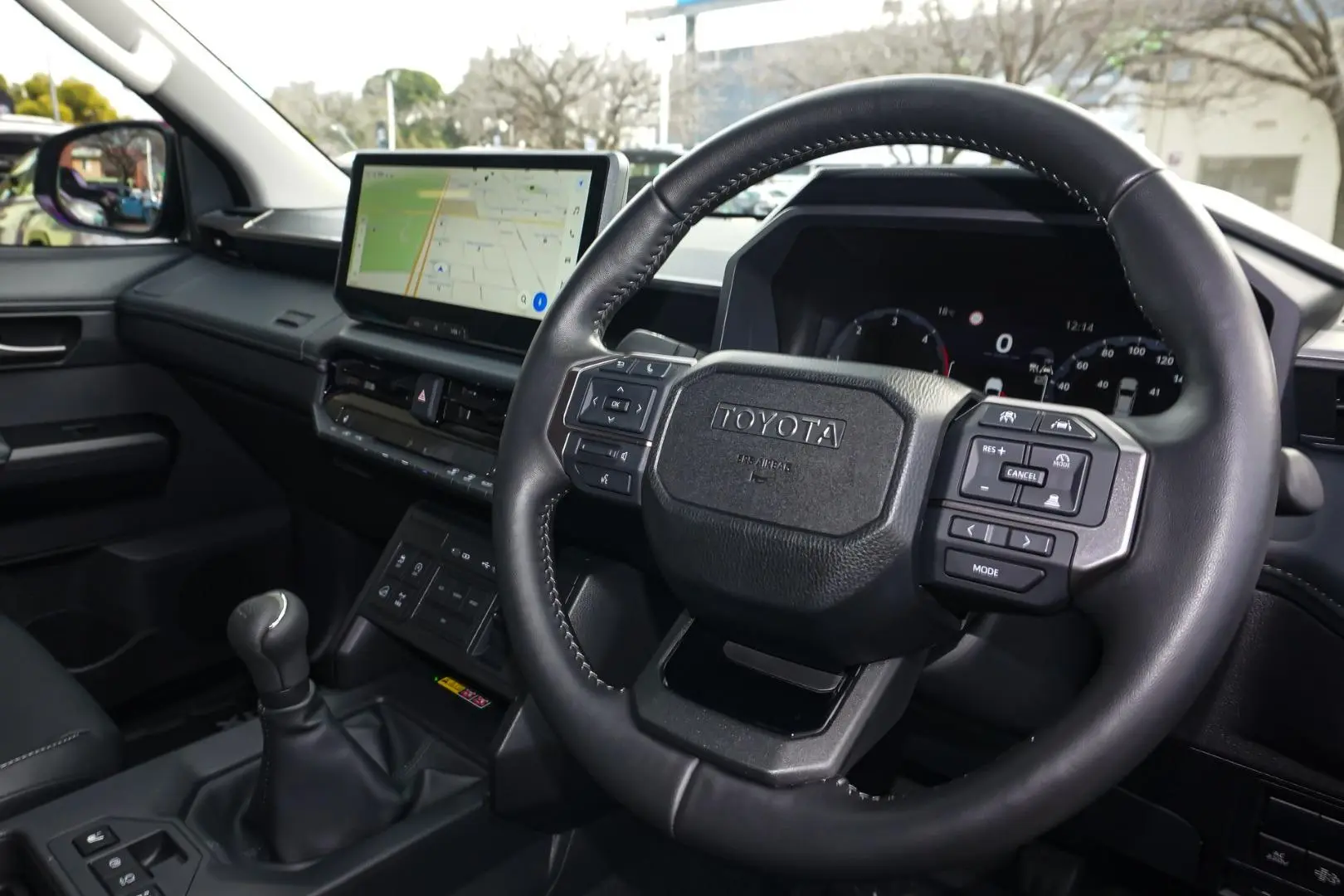 2025 Toyota Hilux Gallery Image 6