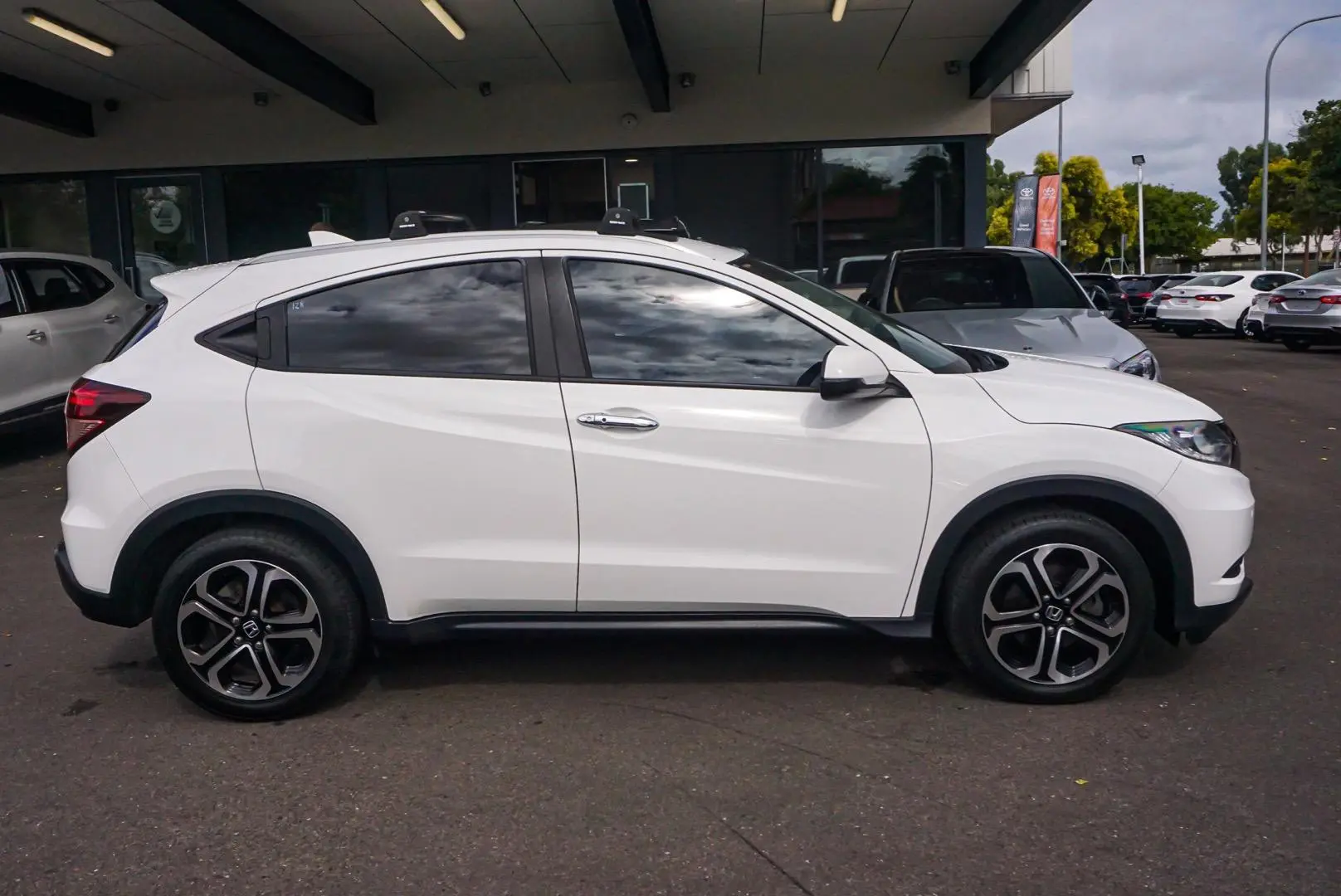 2018 Honda Hr-V Gallery Image 3