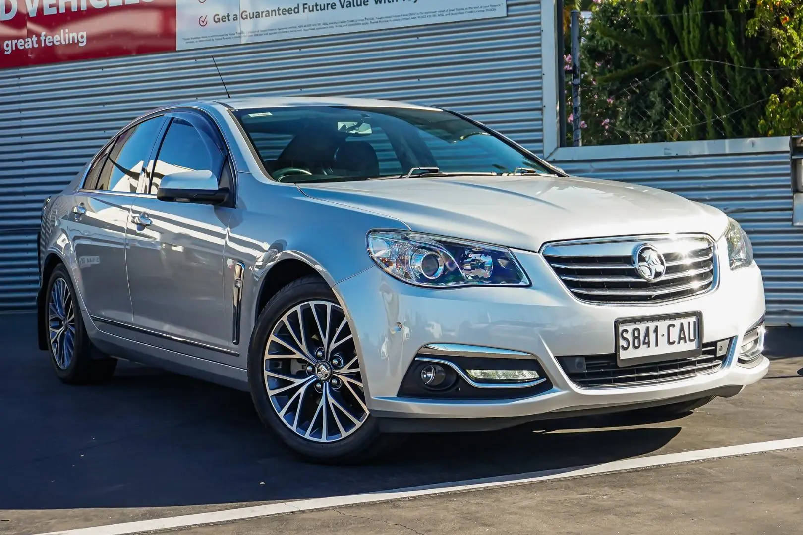 2017 Holden Calais Gallery Image 2